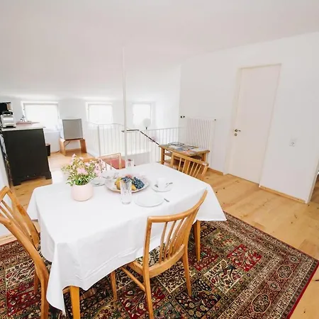 Menzer Am Apartment *